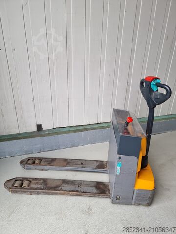 Ročni paletni voziček Jungheinrich EJE M13 Li-Ion