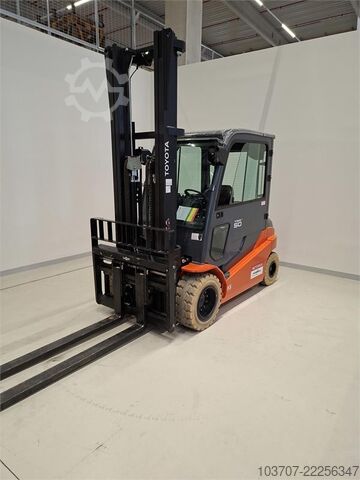 Heftruck Toyota 8FBMT50