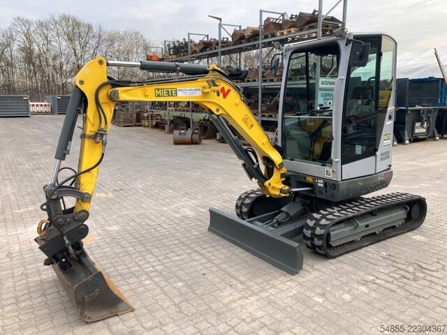 بیل مکانیکی کوچک Wacker Neuson EZ26