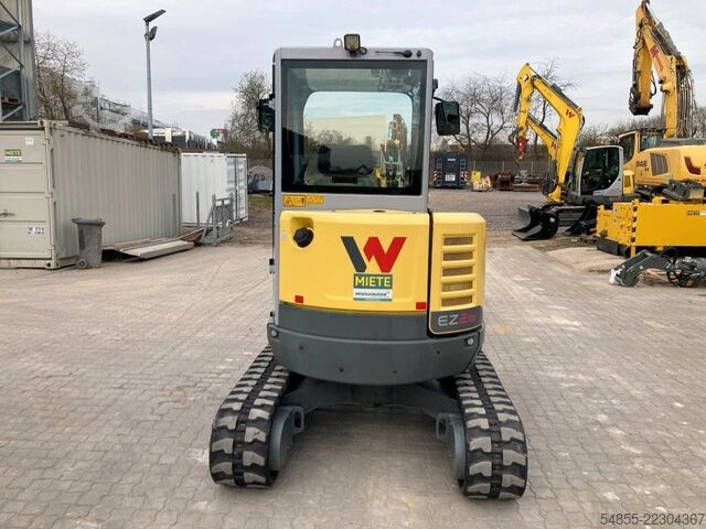 بیل مکانیکی کوچک Wacker Neuson EZ26