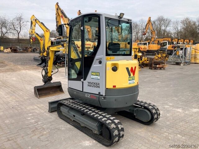 بیل مکانیکی کوچک Wacker Neuson EZ26