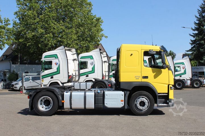 Trattore stradale standard Volvo FM 370 E6 Flach Schlafkabine I-Shift NUR 120Tkm