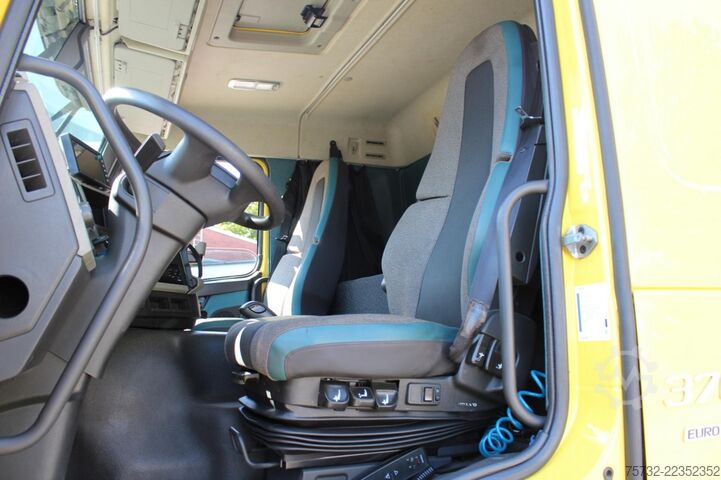 Trattore stradale standard Volvo FM 370 E6 Flach Schlafkabine I-Shift NUR 120Tkm