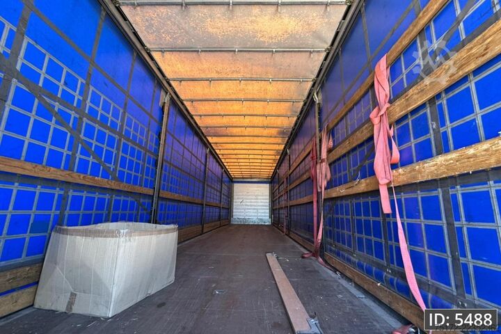  Schmitz Cargobull SCB*S3T / Disk brakes / Huckepack
