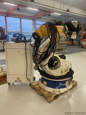 الروبوتات الصناعية KUKA SEF KR150