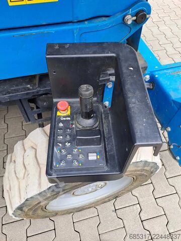 Podnośnik nożycowy Genie GS 3384 RT