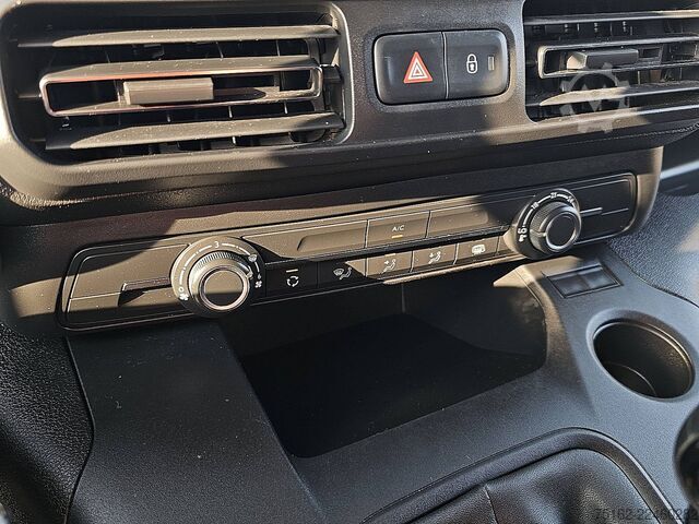 กระเป๋าเดินทาง Citroën BERLINGO 1.5 L1 Navi NAP Euro6 AC