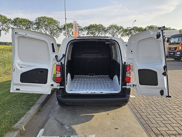 กระเป๋าเดินทาง Citroën BERLINGO 1.5 L1 Navi NAP Euro6 AC