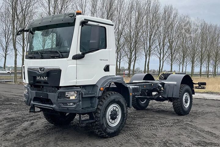  MAN TGM 18.250 BB CH Chassis Cabin (10 units)