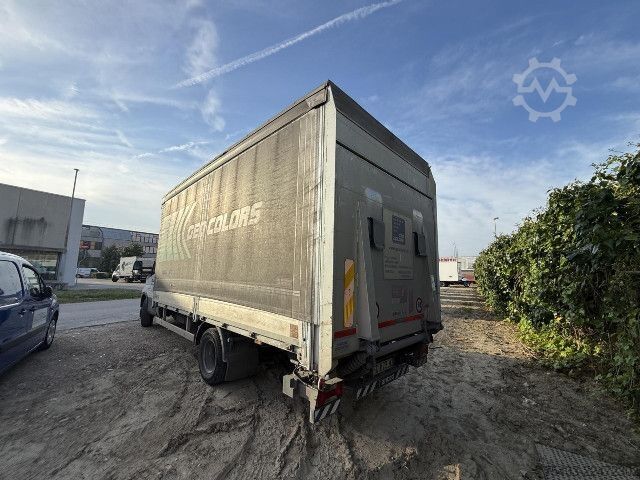 Furgoneta caja IVECO DAILY 70C21/P CASSONE