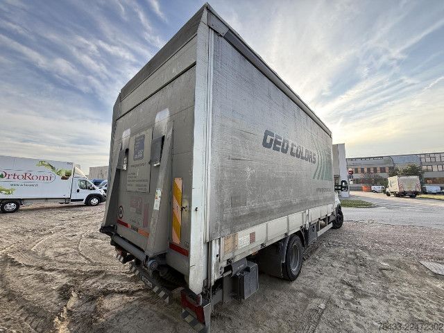 Furgoneta caja IVECO DAILY 70C21/P CASSONE