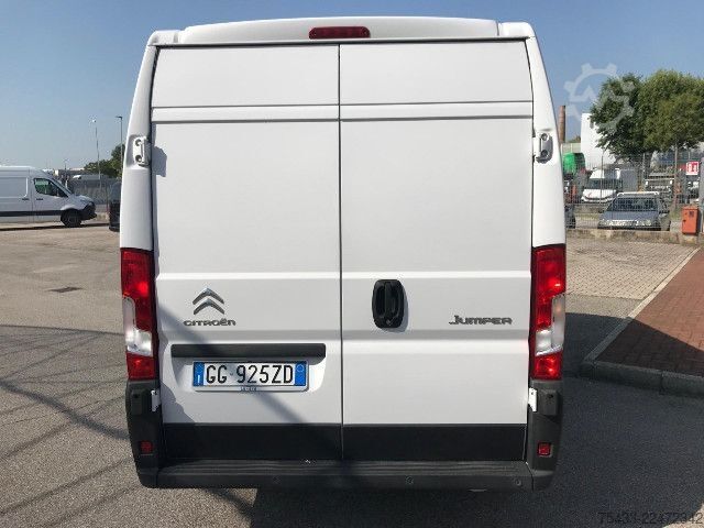 Furgone Citroën Jumper 33 L2H2 2.2 bluehdi 140cv S&S