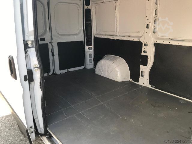 Furgone Citroën Jumper 33 L2H2 2.2 bluehdi 140cv S&S