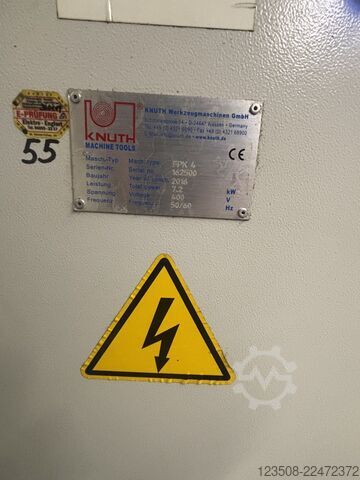Machine de perçage et de fraisage Knuth 