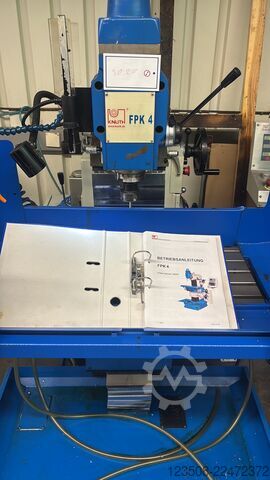 Machine de perçage et de fraisage Knuth 
