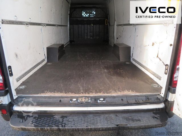 Dodávka s vysokou střechou IVECO 35S16A8V