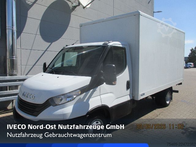 Transporter mit Koffer IVECO 35C16H