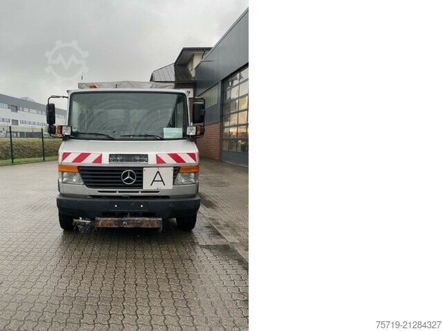Spezial-LKW Mercedes-Benz 816 4x2 Vario