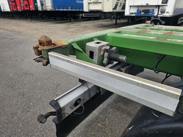 Transportasi kontainer D-TEC CT-26-01 / 4 AXLE BREAKER/ BPW DRUM/ APK17-01-2027