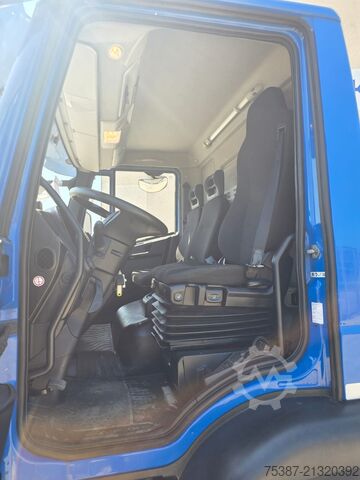 Truck chassis IVECO 120E25P