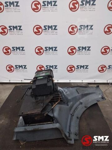 Cab part Daf Occ opstapbak rechts + vetsmering DAF XF95 1291173
