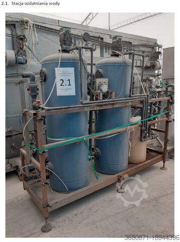 Automatic powder coating system