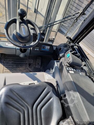 Forklift Jungheinrich erst 575 Stunden EFG320