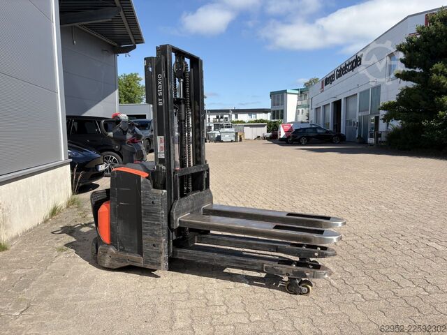 Handmatige stapelaar Toyota SWE 200 D