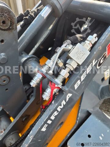 Mini-excavator WEIDEMANN GIANT D254SW
