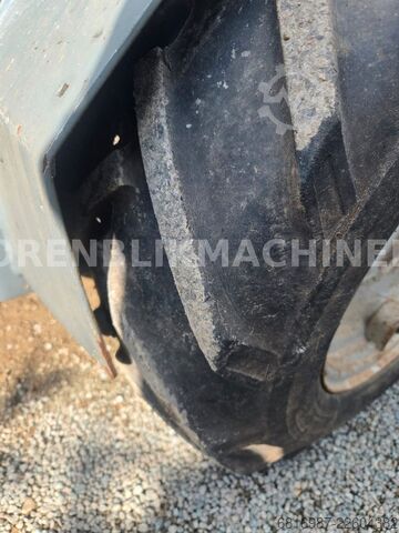 Mini-escavadora WEIDEMANN GIANT D254SW