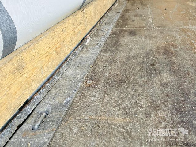 Otvorena poluprikolica sa ceradom Schmitz Cargobull Curtainsider Mega Getränke