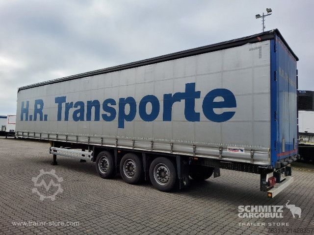 Otvorena poluprikolica sa ceradom Schmitz Cargobull Curtainsider Standard Getränke