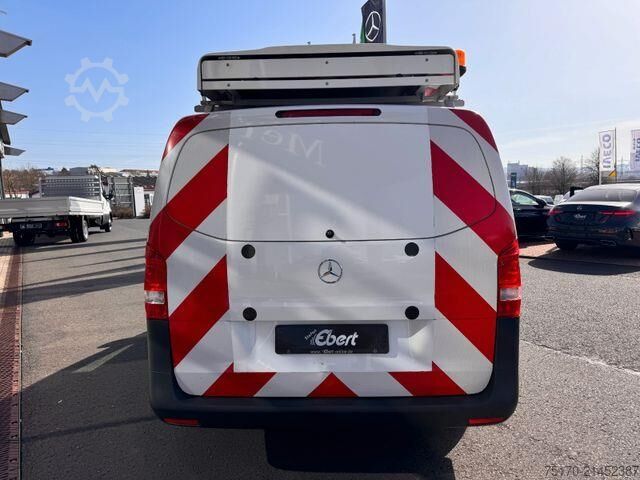 小型客车 Mercedes-Benz Vito 111 CDI Tourer Begleitfahrzeug BF3+ / WVZ