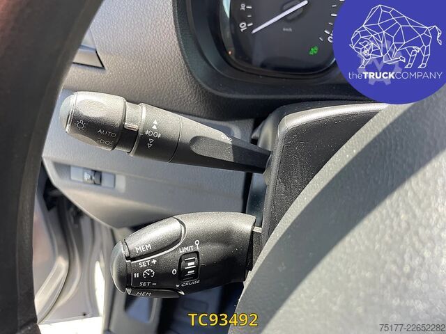 شاحنة بانل Citroën Jumpy 2.0 // L2 // Premium // GPS // Camera