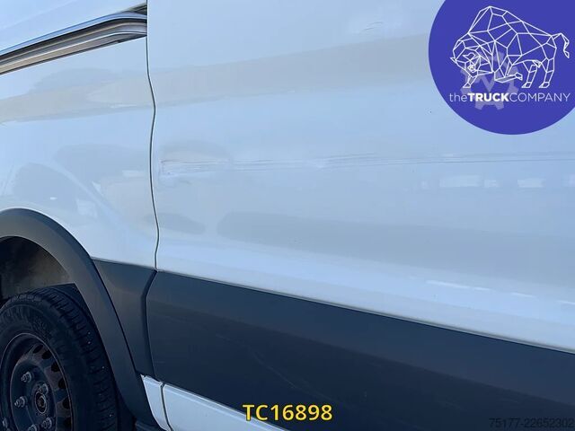 Fourgon tôlé Ford Transit L2H2 2l 105cv