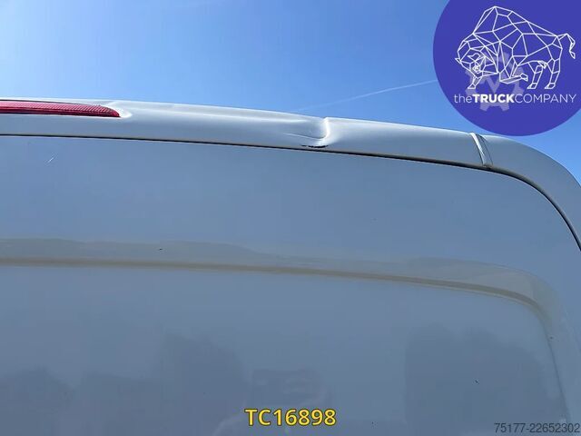 Fourgon tôlé Ford Transit L2H2 2l 105cv