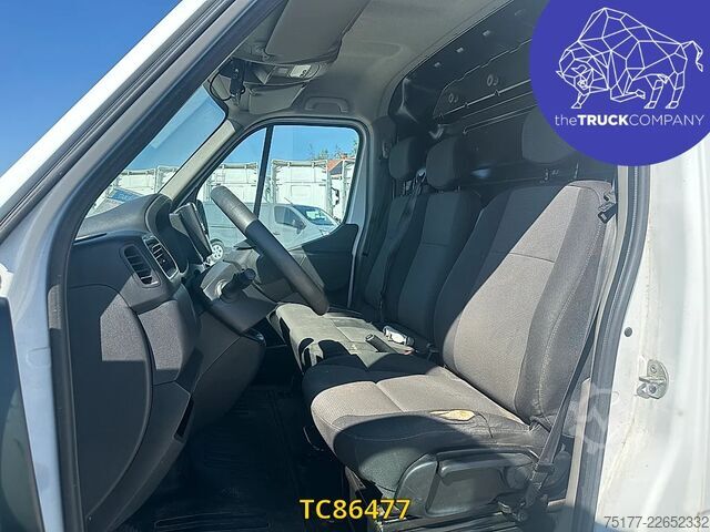 Plataforma elevadora Renault Master 145.35 klubb