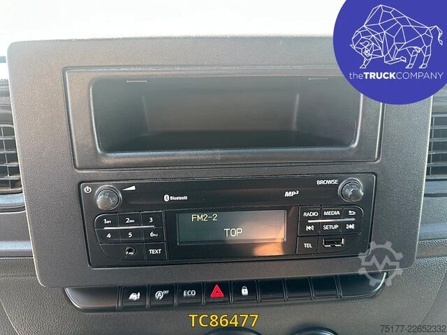 Plataforma elevadora Renault Master 145.35 klubb