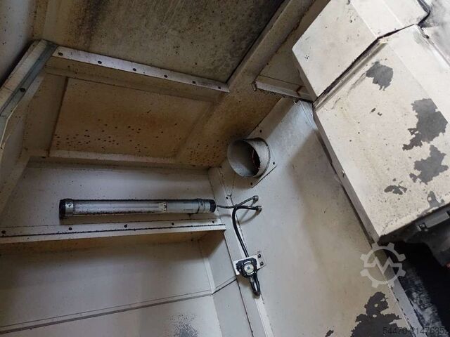 5-axis universal machining center MIKRON HBM 1350