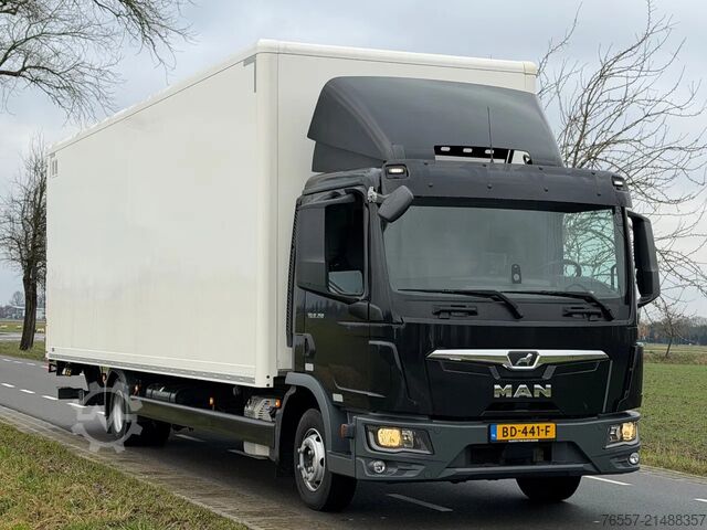 Resväska JUNGE FAHRZEUGBAU GMBH TGL 12.250 TGL EURO6. 10-2023.