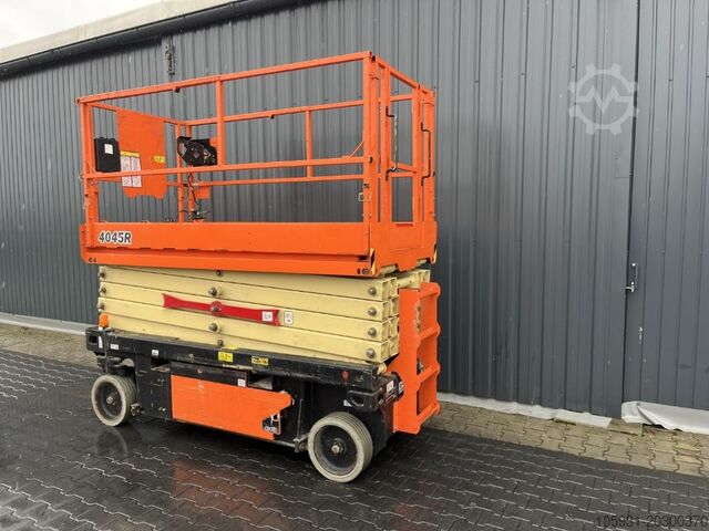 Zvedací plošina JLG 4045R