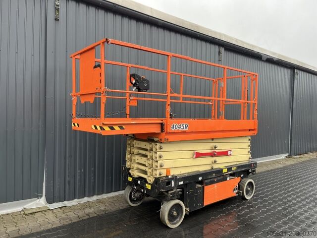 Zvedací plošina JLG 4045R