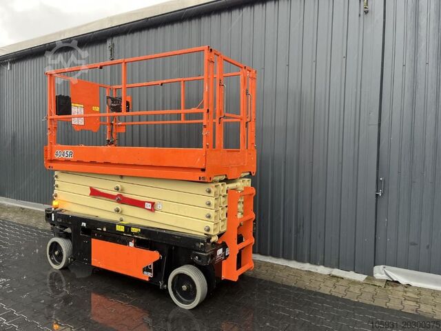Zvedací plošina JLG 4045R
