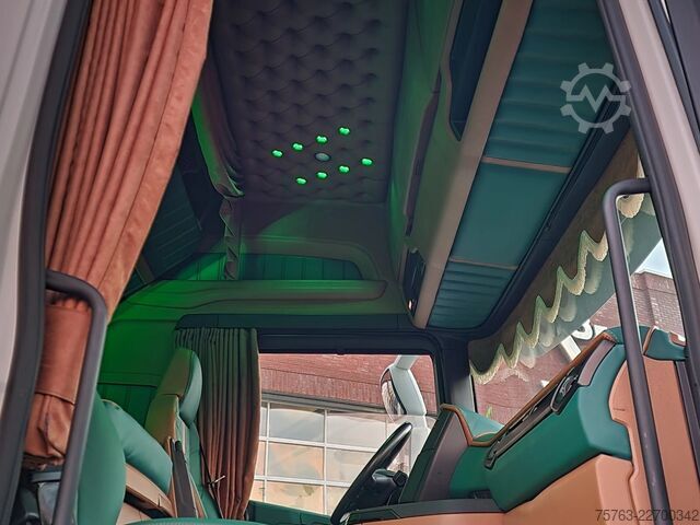 Standard-SZM Scania R530 V8 NGS Highline 6x2 - Show truck - BUFFL i...