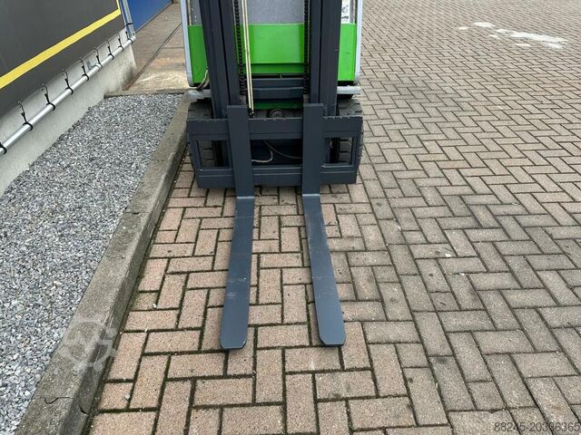 Carrello elevatore elettrico triplex Cesab VS-22430, altezza di sollevamento 4500mm, traslatore late CESAB blitz 315