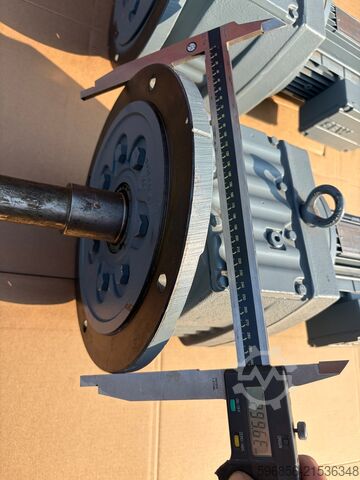 SEW EURODRIVE RF77 DT80N4 BMG/HF/ES1S motoreduktor 0,75kW Motoreduktor SEW EURODRIVE RF77 DT80N4 BMG/HF/ES1S 0,75kW Motoreduktor SEW EURODRIVE RF77 DT80N4 BMG/HF/ES1S 0,75kW