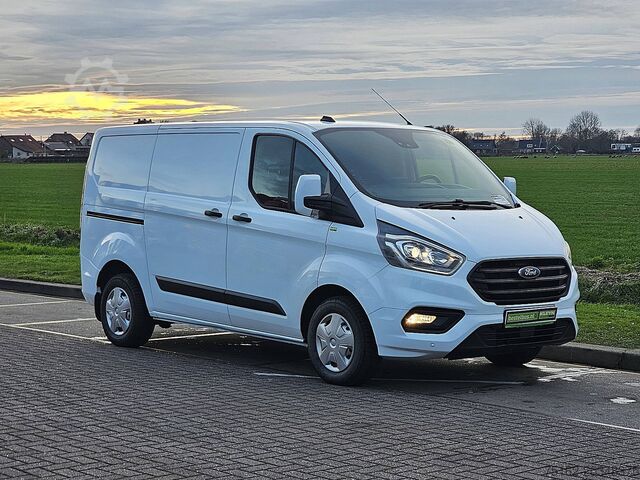 High-roof van FORD TRANSIT CUSTOM 2.0 L1H1 Navi Trekhaak!
