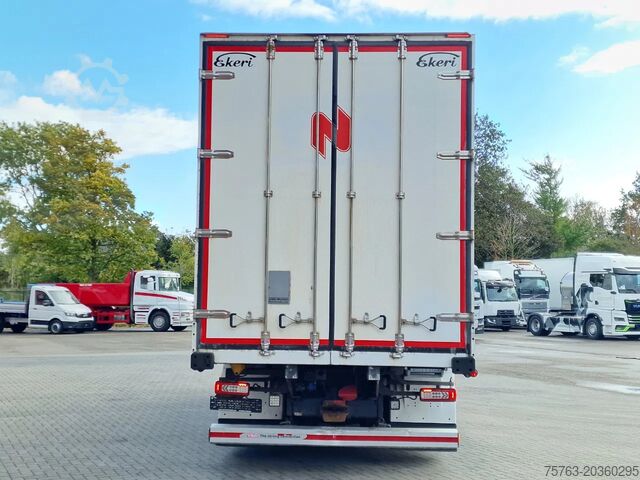 Valise Volvo FH 16.750 Globetrotter XL 6x2 - Ekeri box with ...