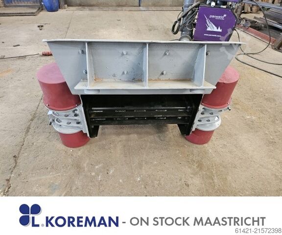 Trillende goot Cyrus 2000-800 Cyrus Vibrating Chute 2000-800