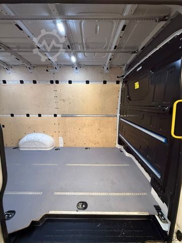 Furgão de teto alto VOLKSWAGEN Crafter Kasten L2-H2 Klima Navi Kamera ACC SHZ